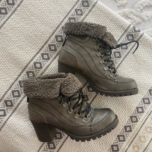 Winter Booties - Picture 2 of 12